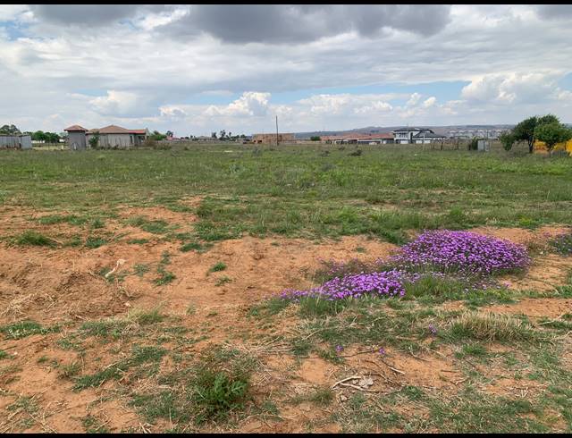 1,471M² VACANT LAND FOR SALE IN KAYDALE